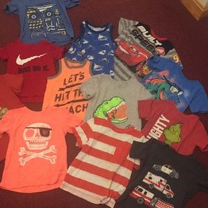 2t short sleeve and tank lot